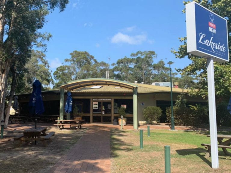 Lakeside Tavern 768x576