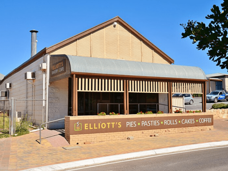 Elliotts Bakery Cafe 768x576