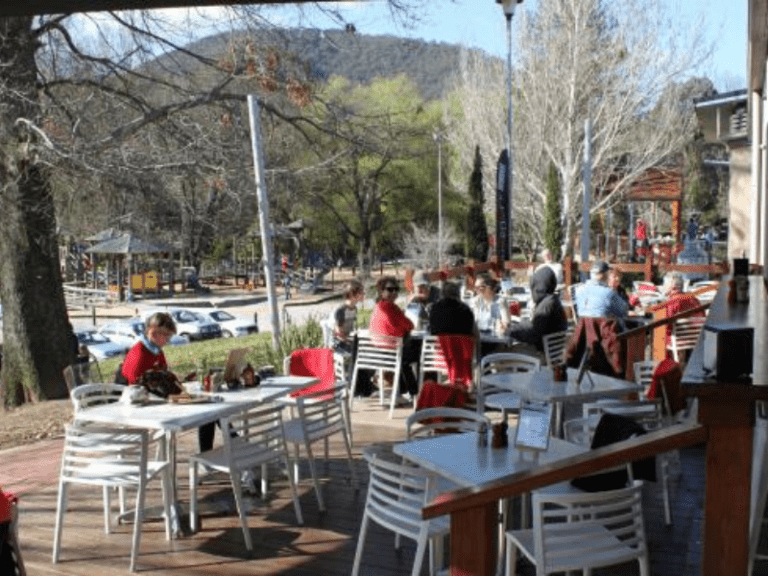 Riverdeck Cafe 768x576