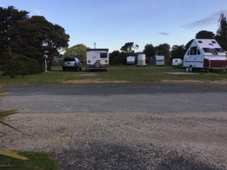 somerset beachside cabin and caravan park 8 6 768x576