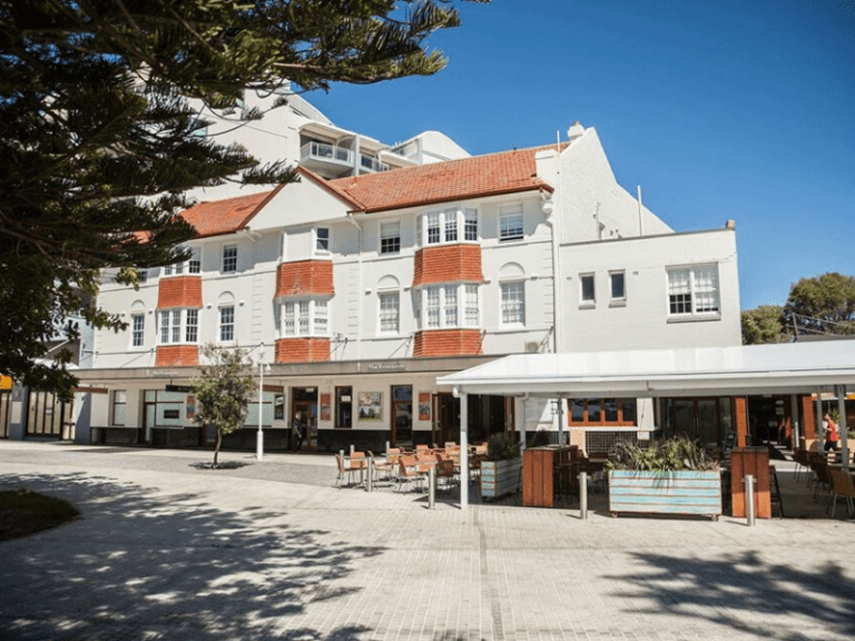 The Entrance Hotel 768x576