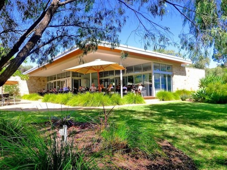 The Studio Bistro 768x576