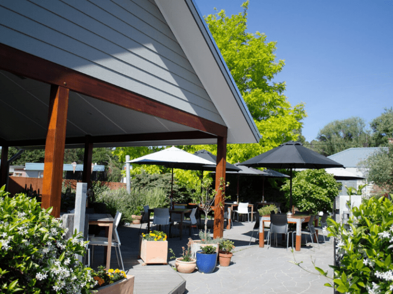 Grumpy Sweethearts 768x576