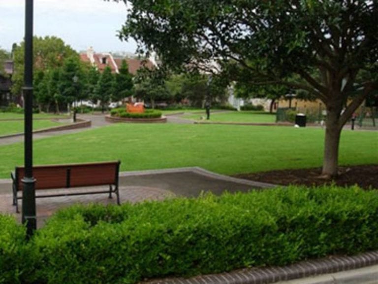 Hollis Park 86 768x576