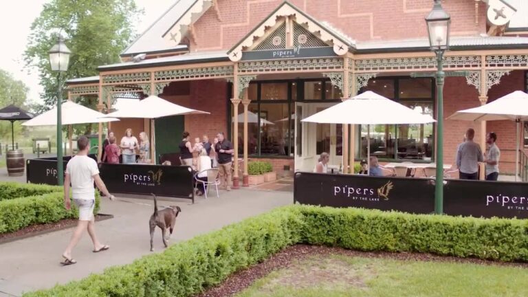 Pipers by the Lake 1 768x432