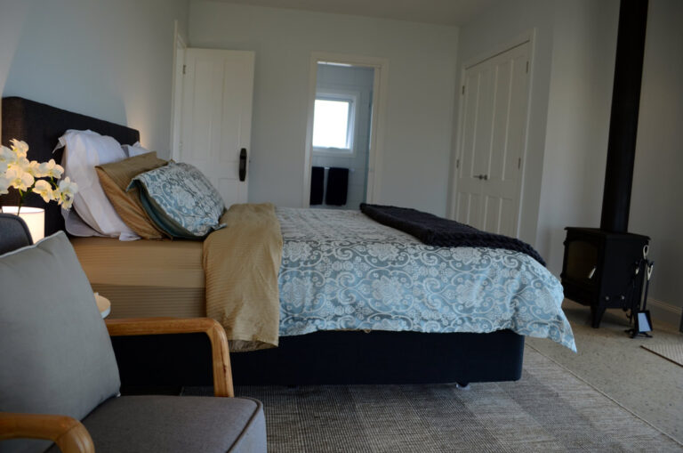 mitch room rooks edge dog friendly accommodation 2 768x509