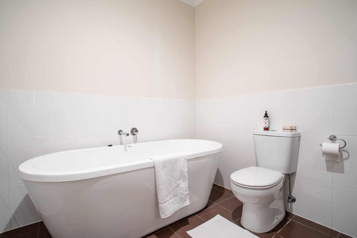 christies townhouse 2 dog friendly accommodation 36