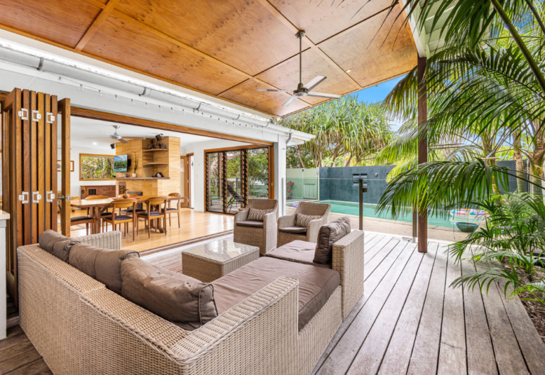 sunshine villa dog friendly accommodation 1 768x528